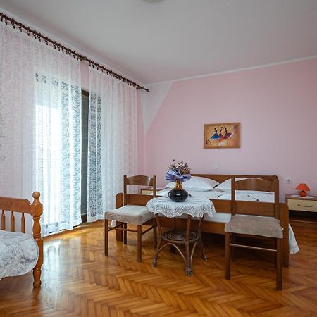 Apartments And Rooms With Parking Space Zubovici, Pag - 16063 Zubovići Exterior foto