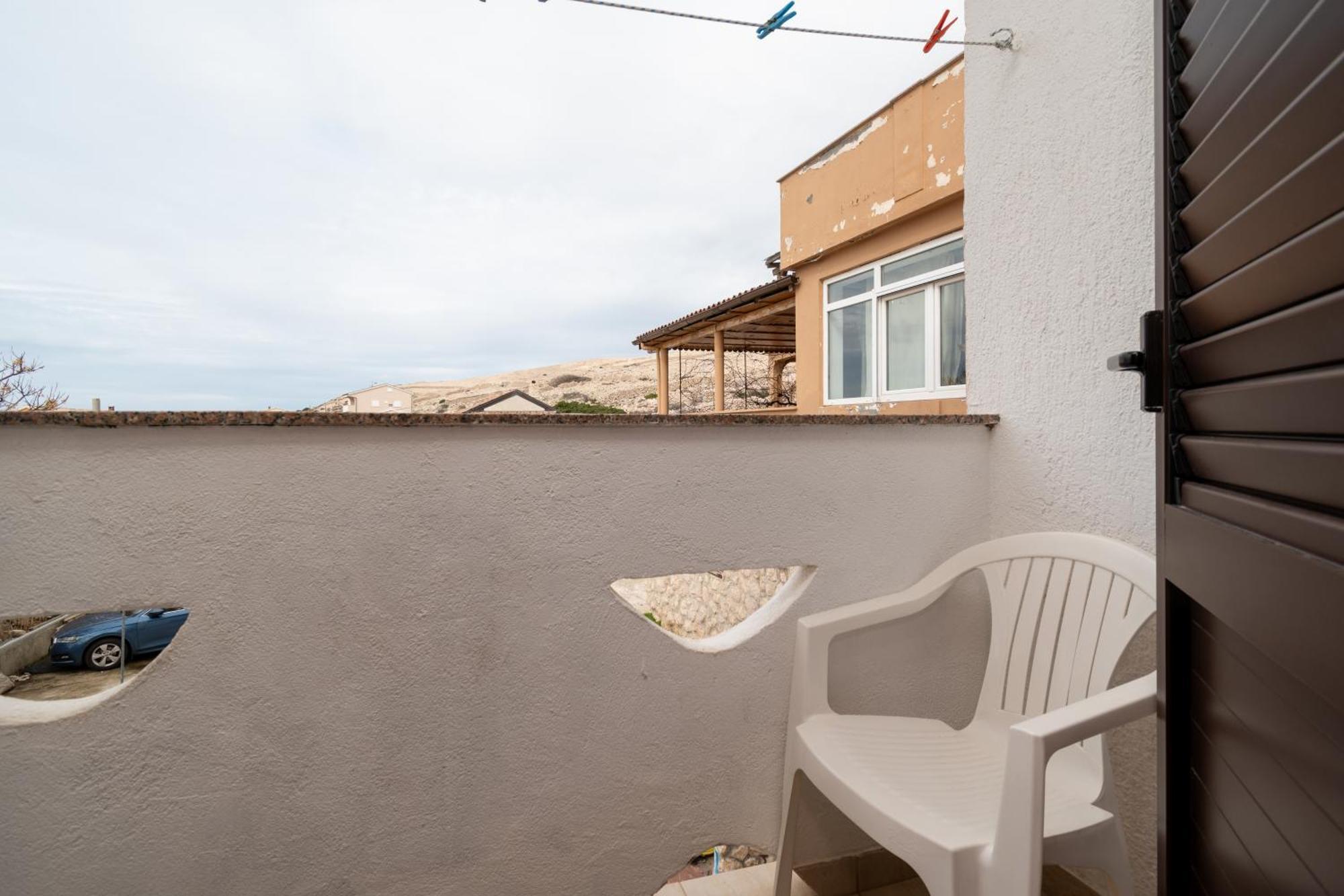 Apartments And Rooms With Parking Space Zubovici, Pag - 16063 Zubovići Exterior foto