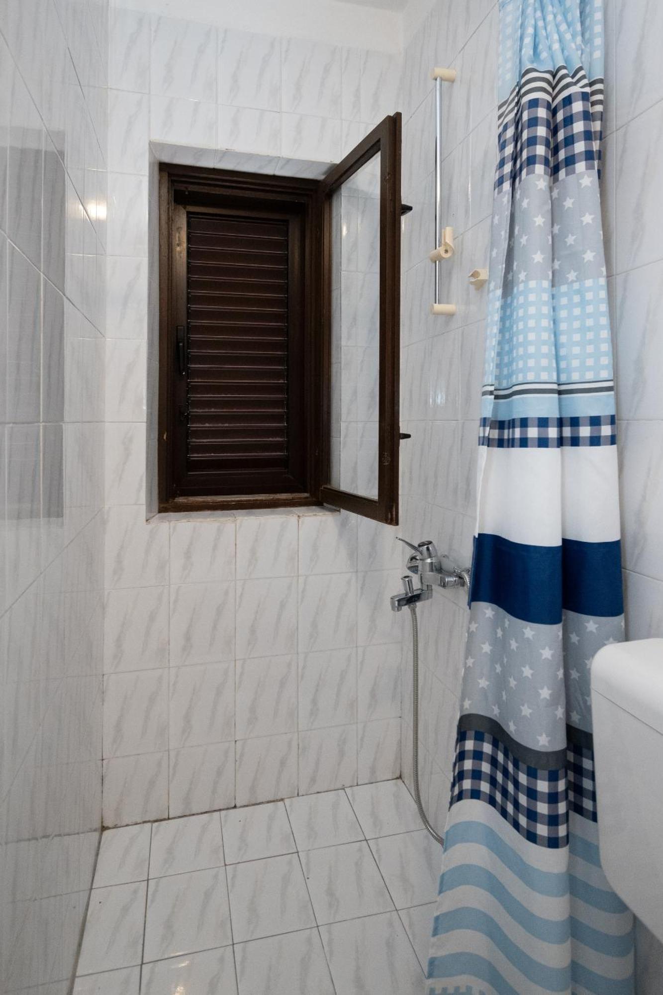 Apartments And Rooms With Parking Space Zubovici, Pag - 16063 Zubovići Quarto foto